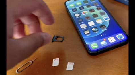 does iphone have dual sim.